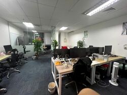 Sunshine Plaza (D7), Office #504171341